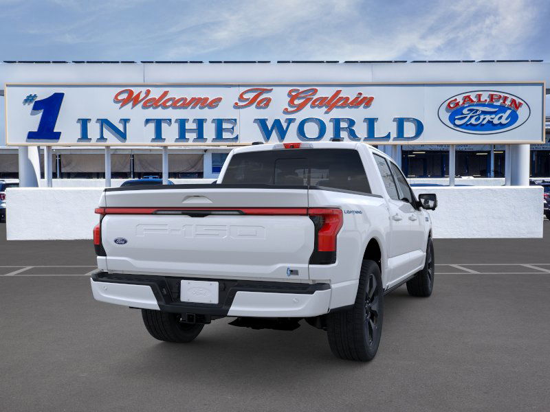 2025 Ford F-150 Lightning Platinum photo 11