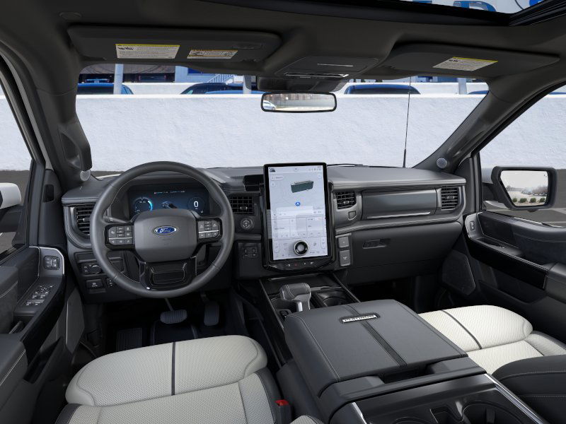 2025 Ford F-150 Lightning Platinum photo 12