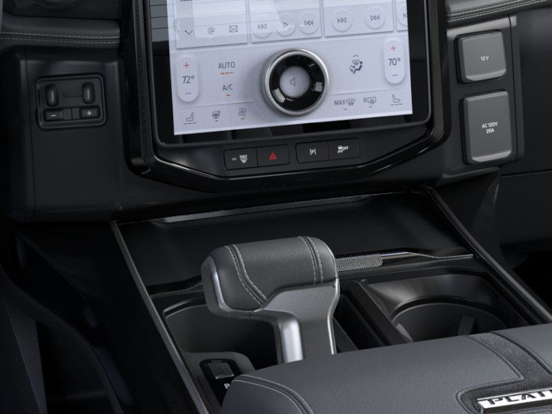 2025 Ford F-150 Lightning Platinum photo 17