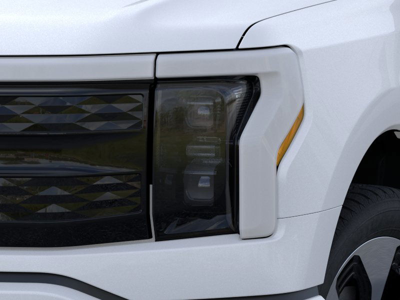 2025 Ford F-150 Lightning Platinum photo 20
