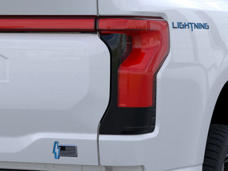2025 Ford F-150 Lightning Platinum photo 23