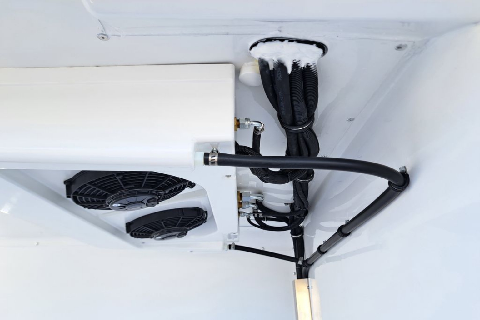 2025 Ford Transit Van Base - Photo 13