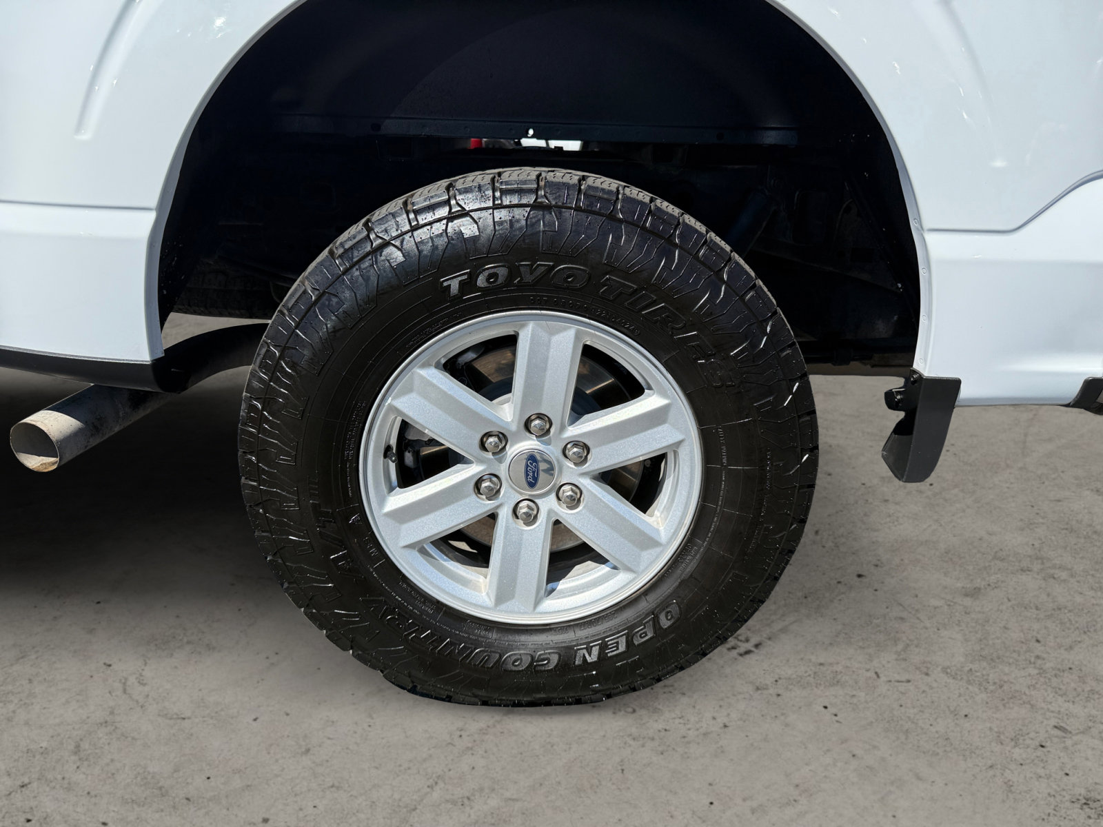 2022 Ford F-150 XL photo 14