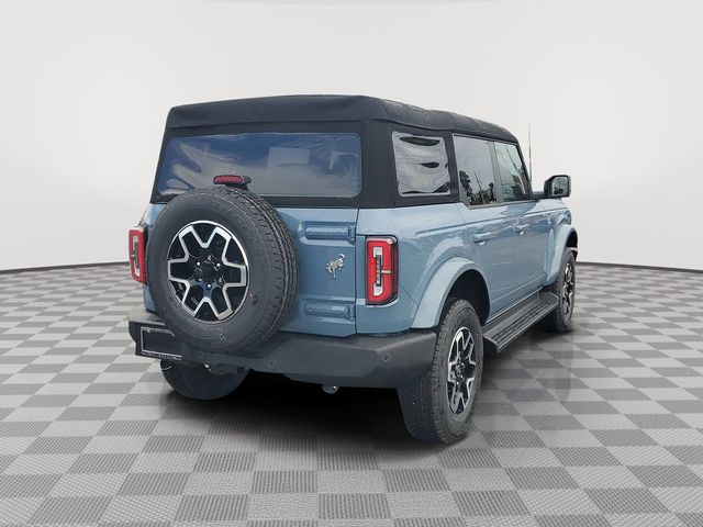 2025 Ford Bronco Outer Banks photo 4