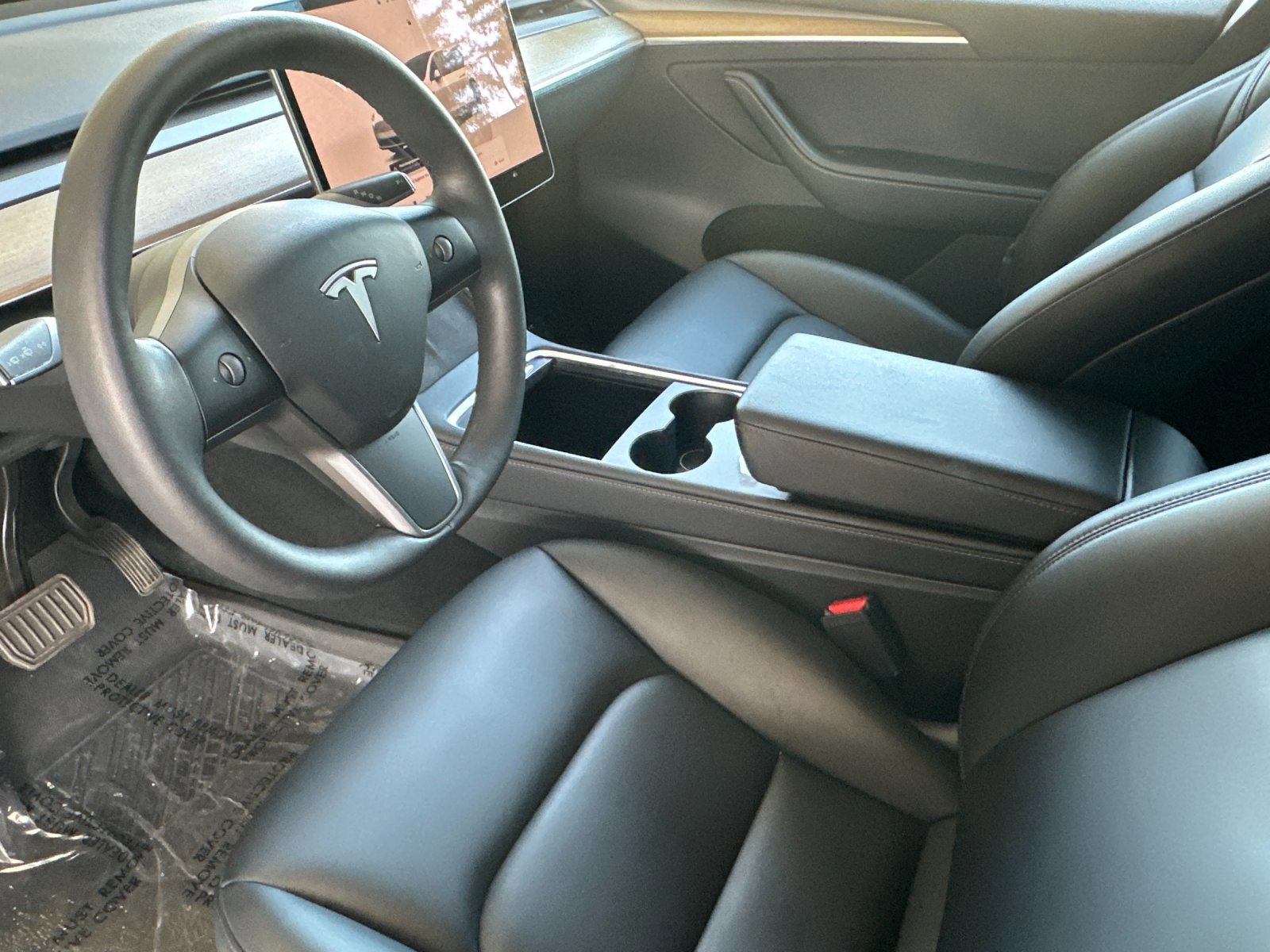 2023 Tesla Model Y photo 3