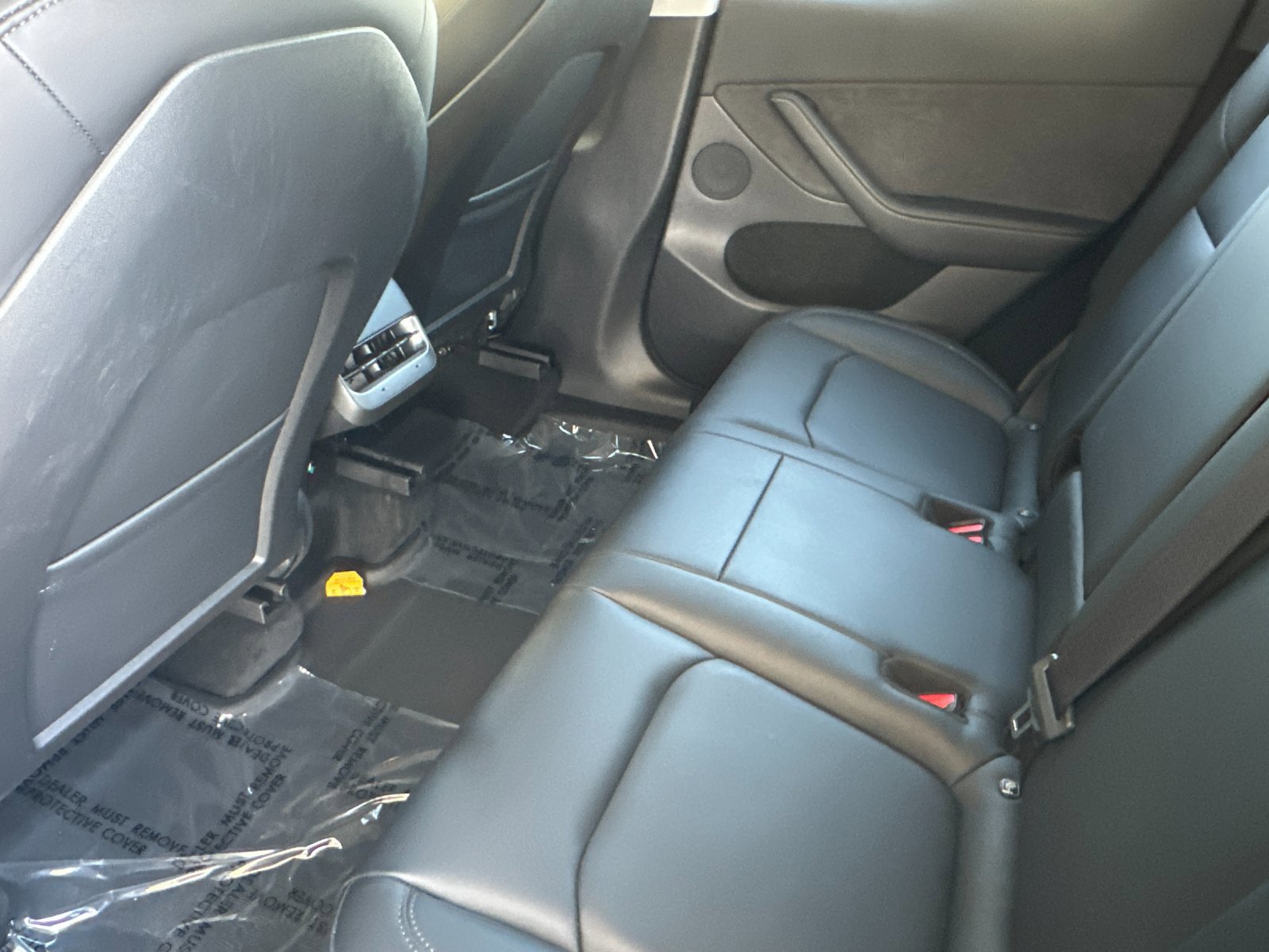 2023 Tesla Model Y photo 4