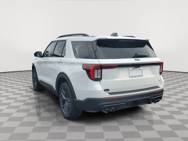 2025 Ford Explorer ST photo 3
