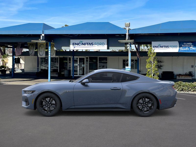 2025 Ford Mustang GT photo 2
