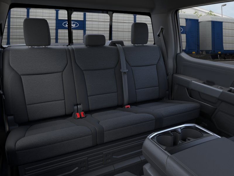 2025 Ford F-150 XLT photo 8