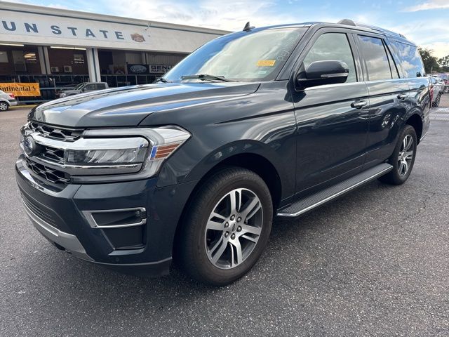2023 Ford Expedition Limited photo 2