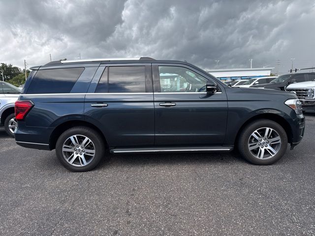 2023 Ford Expedition Limited photo 4