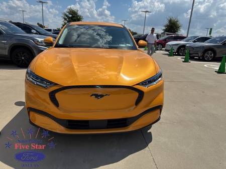2022 Ford Mustang Mach-E Select