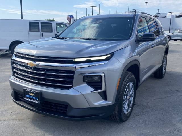 2026 Chevrolet Traverse FWD LT