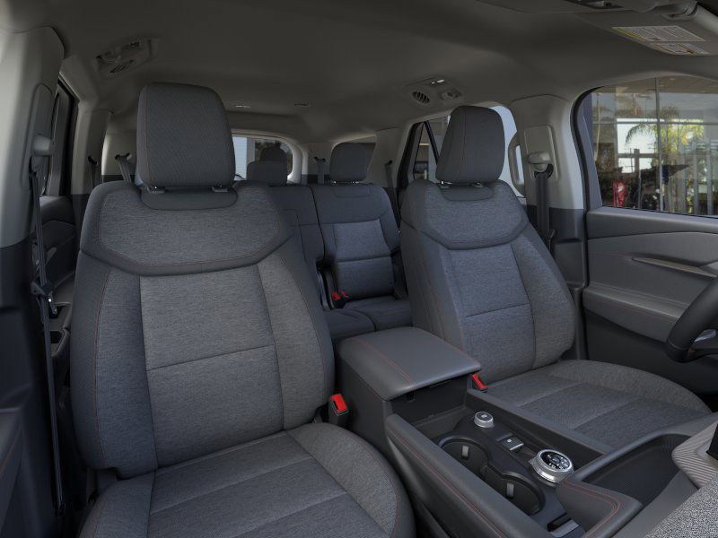 2025 Ford Explorer photo 9