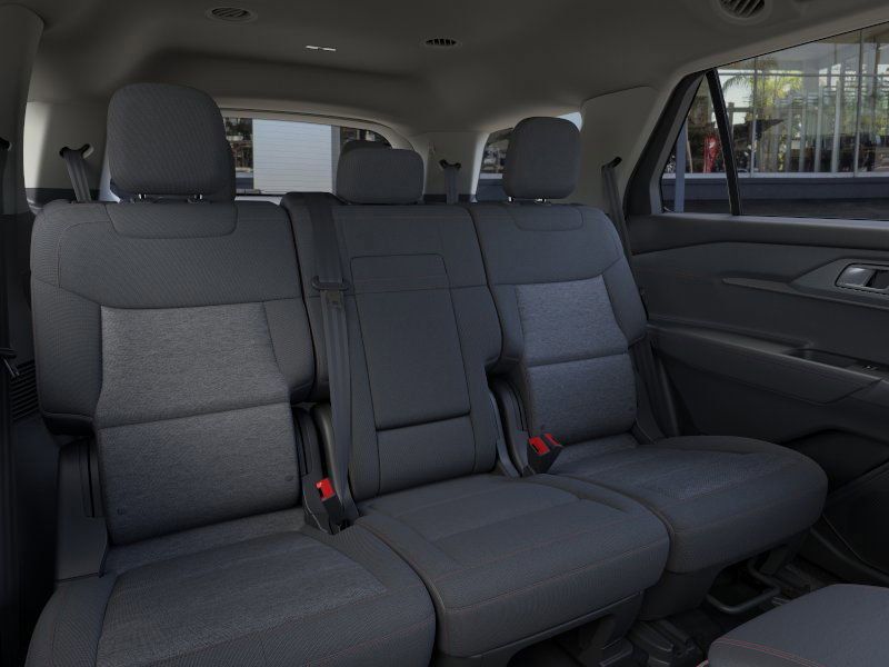 2025 Ford Explorer photo 10