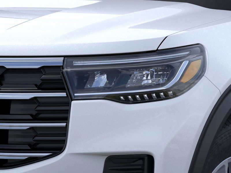 2025 Ford Explorer photo 15