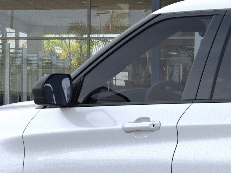 2025 Ford Explorer photo 17