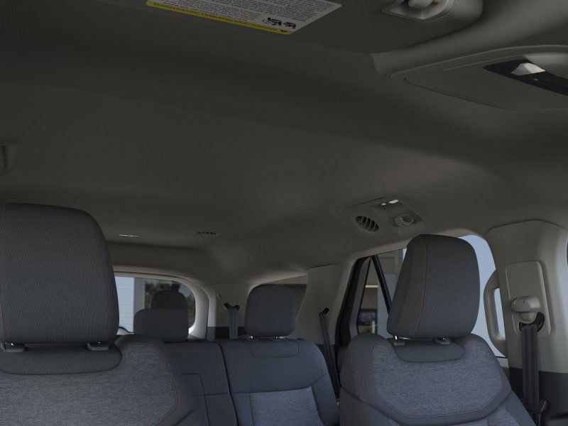 2025 Ford Explorer photo 19