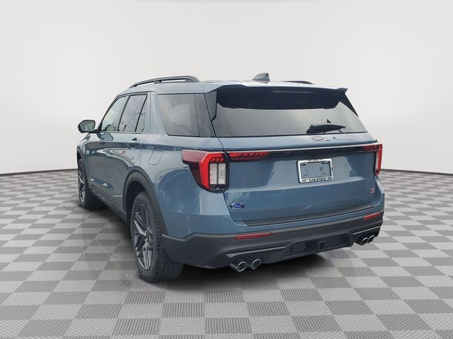 2025 Ford Explorer ST photo 2