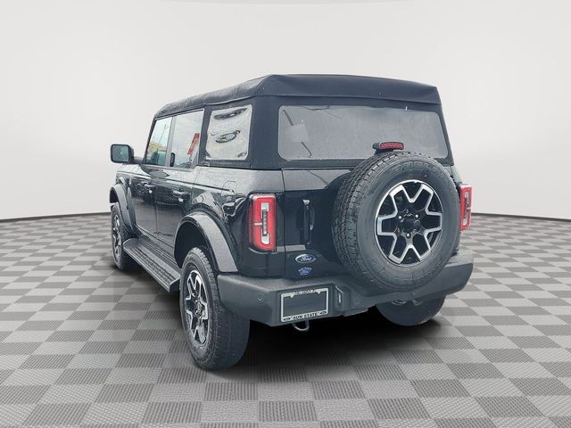 2025 Ford Bronco Outer Banks photo 3