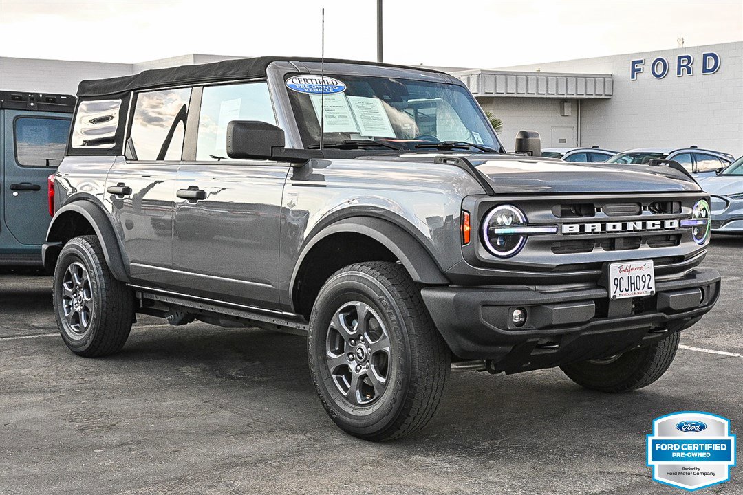 2022 Ford Bronco Big Bend photo 2