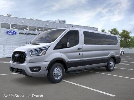2025 Ford Transit Passenger Wagon XLT