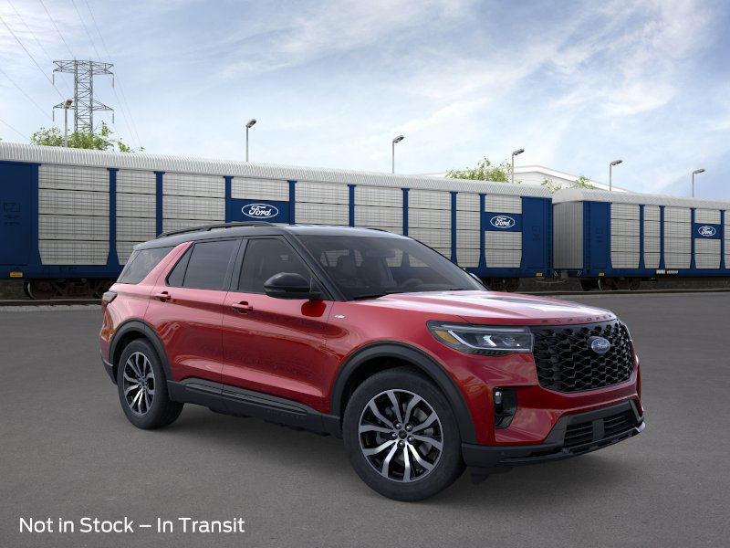 2025 Ford Explorer ST-Line photo 3