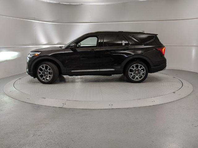 2025 Ford Explorer Platinum photo 3
