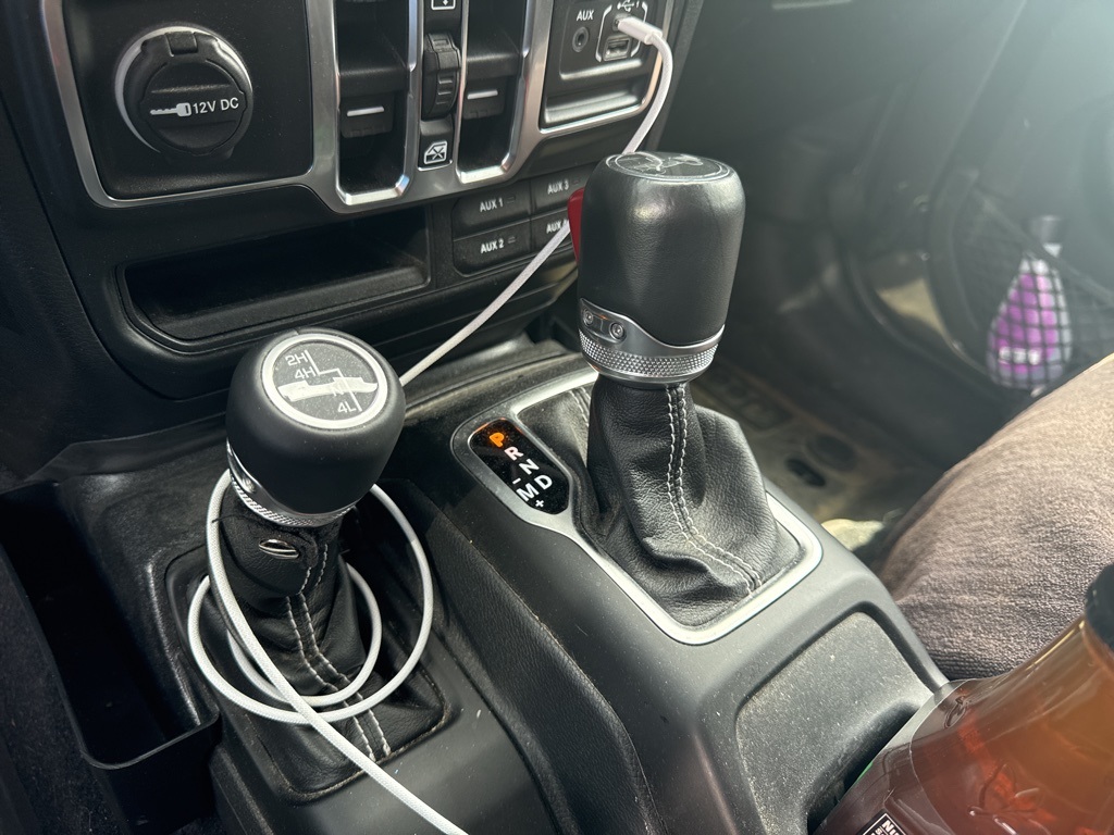 2018 Jeep Wrangler Unlimited Sahara photo 6