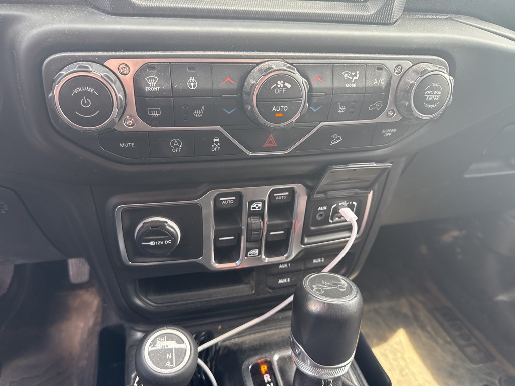 2018 Jeep Wrangler Unlimited Sahara photo 7