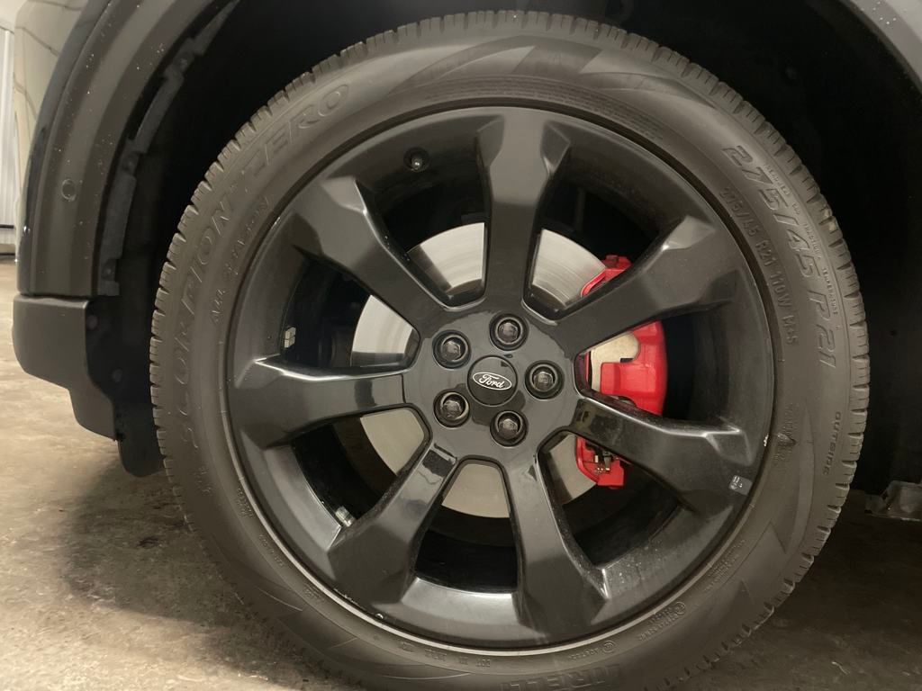 2022 Ford Explorer ST photo 7