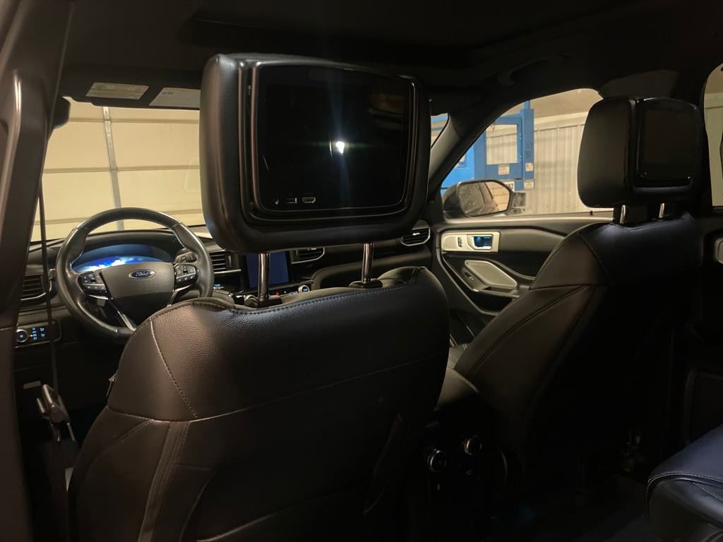 2022 Ford Explorer ST photo 18