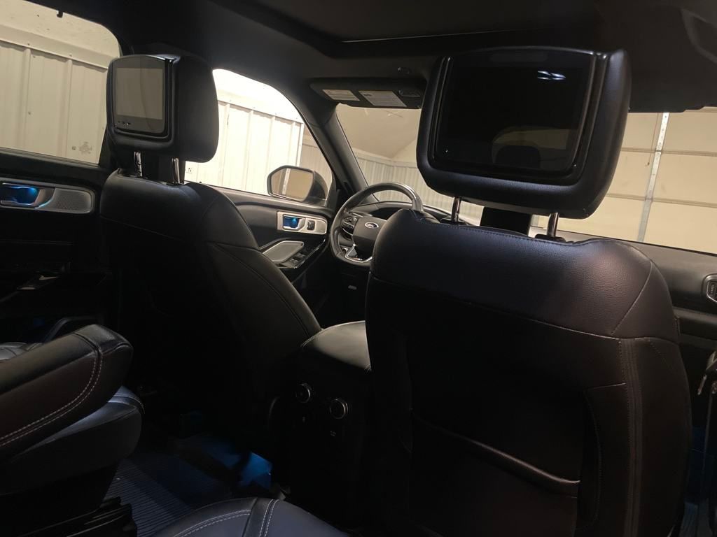 2022 Ford Explorer ST photo 24