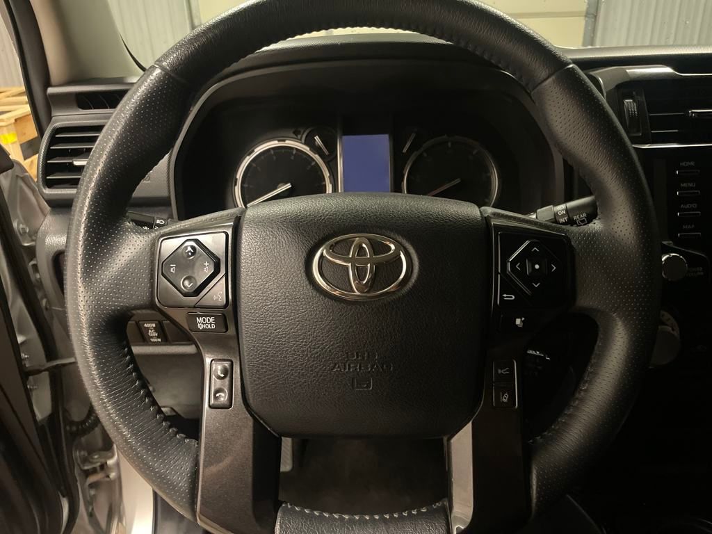 2021 Toyota 4Runner TRD Off-Road photo 10