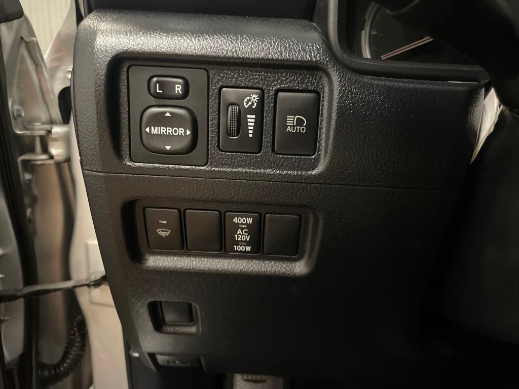 2021 Toyota 4Runner TRD Off-Road photo 14