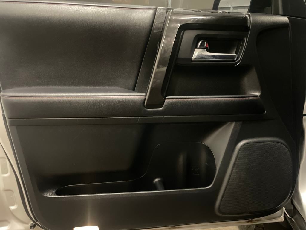 2021 Toyota 4Runner TRD Off-Road photo 16