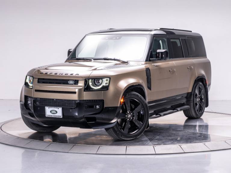 2025 Land Rover Defender 130 P400 X-Dynamic SE