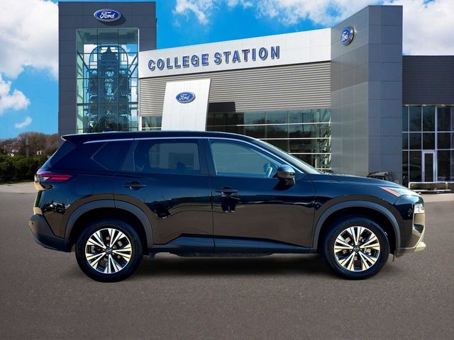 2023 Nissan Rogue SV photo 6