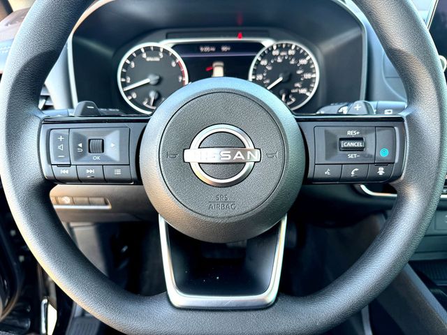 2023 Nissan Rogue SV photo 11
