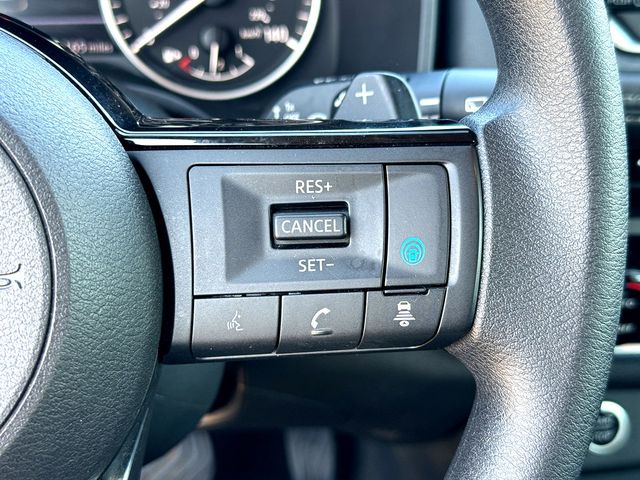 2023 Nissan Rogue SV photo 12