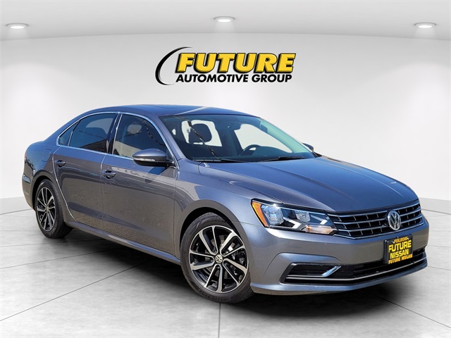 Used 2018 Volkswagen Passat 2.0T SE