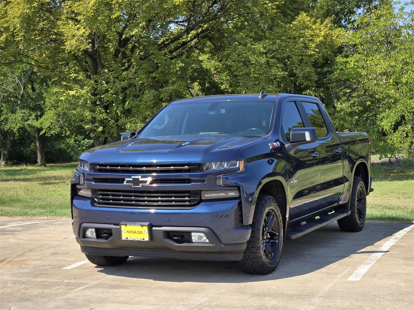 2020 Chevrolet Silverado 1500 RST photo 3