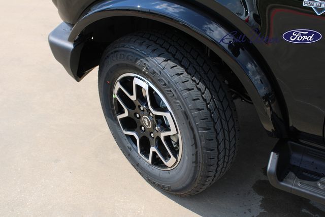 2025 Ford Bronco Outer Banks photo 5