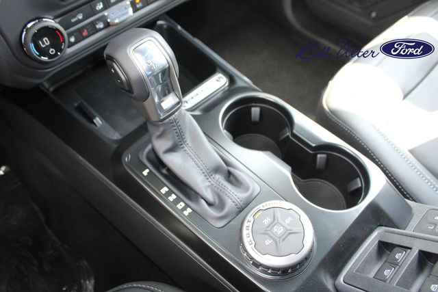 2025 Ford Bronco Outer Banks photo 12