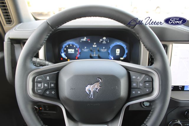 2025 Ford Bronco Outer Banks photo 16