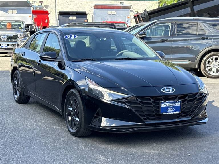 2022 Hyundai Elantra SEL