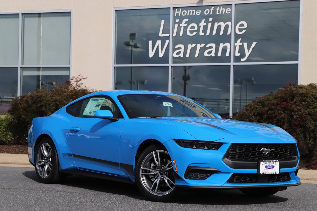 2025 Ford Mustang EcoBoost's photo