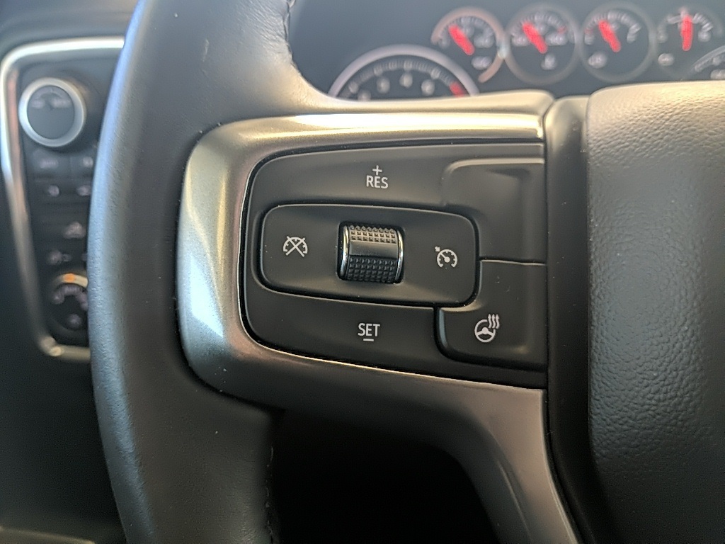 2022 Chevrolet Silverado 1500 LT photo 11