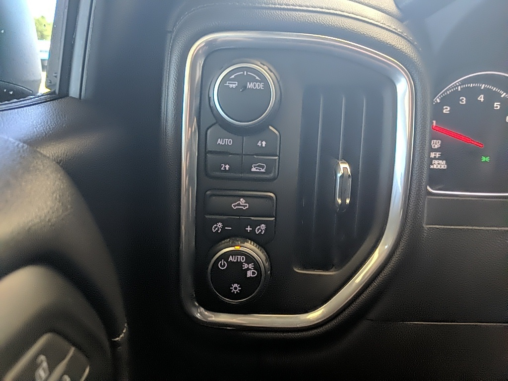2022 Chevrolet Silverado 1500 LT photo 16