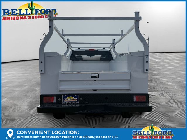2025 Ford F-250 photo 2